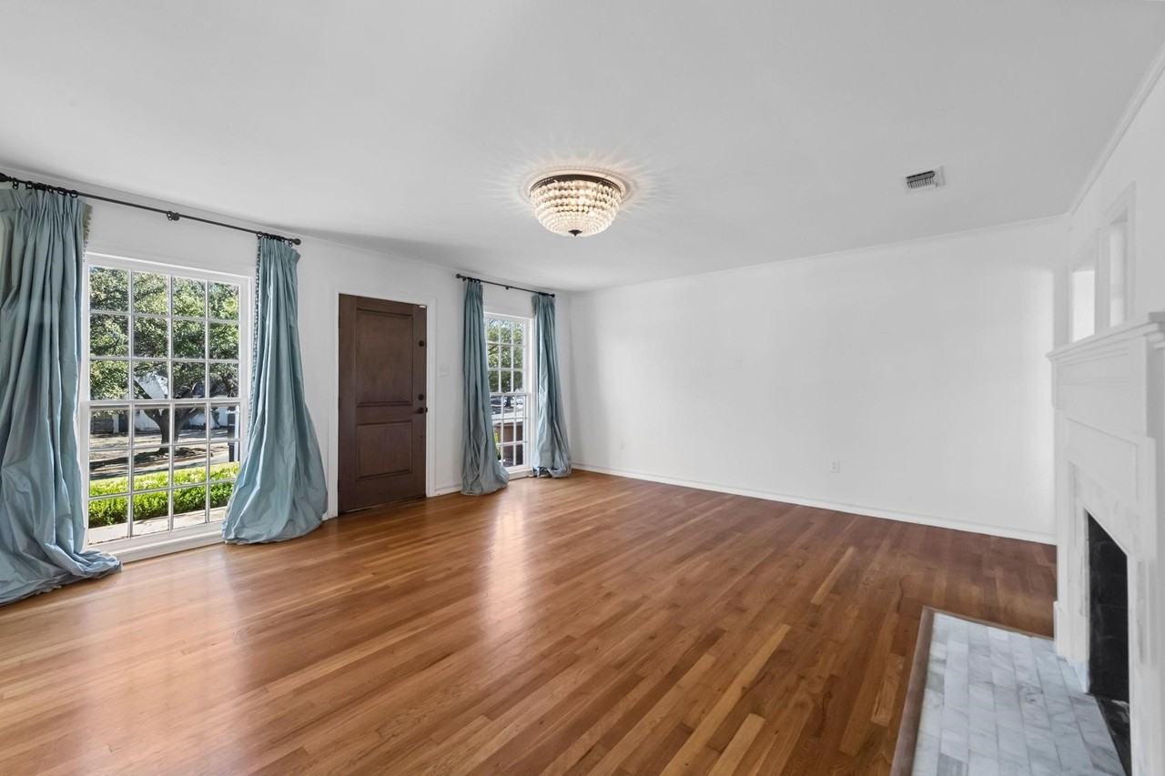 2420 Rogers Ave - Photo 7 of 36