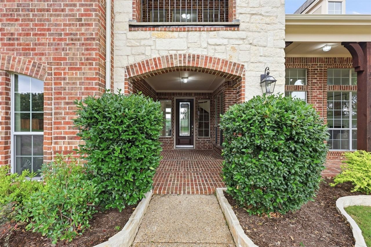 2841 Meadow Ridge Dr - Photo 4 of 40