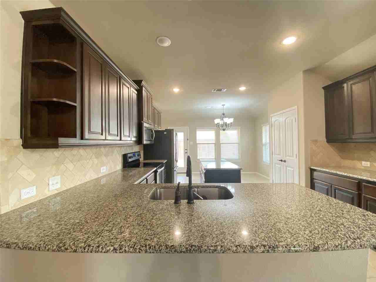 228 Buckskin Dr - Photo 7 of 24