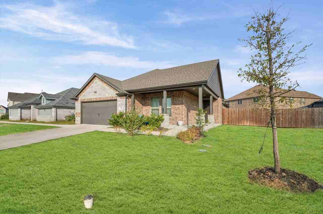 38 Mockingbird Ln - Photo 3 of 28