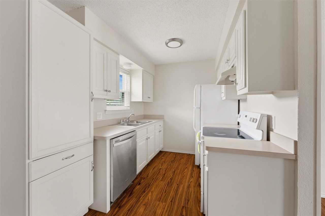 401 N 7th St #C - Photo 5 of 14