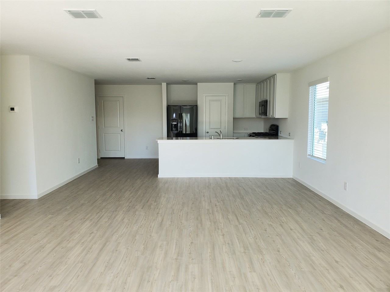11000 Triple Crown Ct - Photo 4 of 19