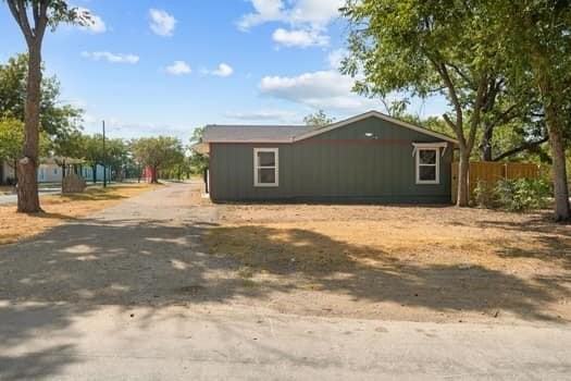 3903 Orlando Ct - Photo 4 of 20