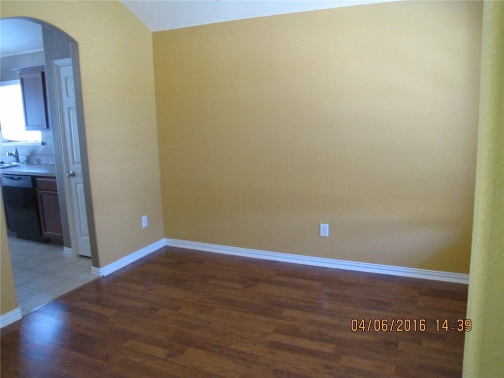4200 Ridgewood Rd - Photo 3 of 14