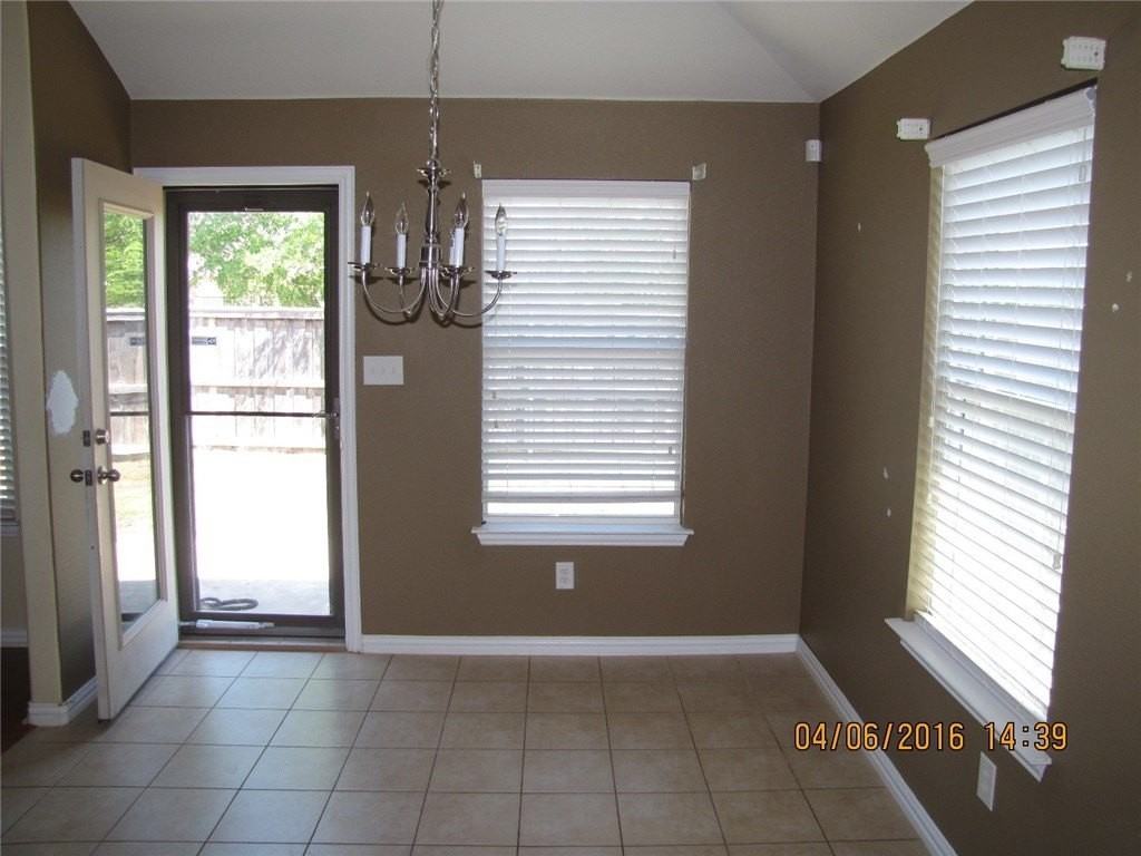 4200 Ridgewood Rd - Photo 6 of 14
