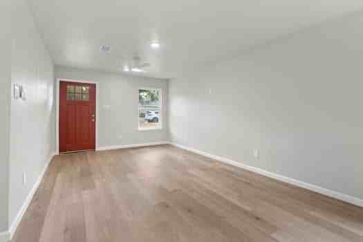 3905 Orlando Ct - Photo 5 of 18