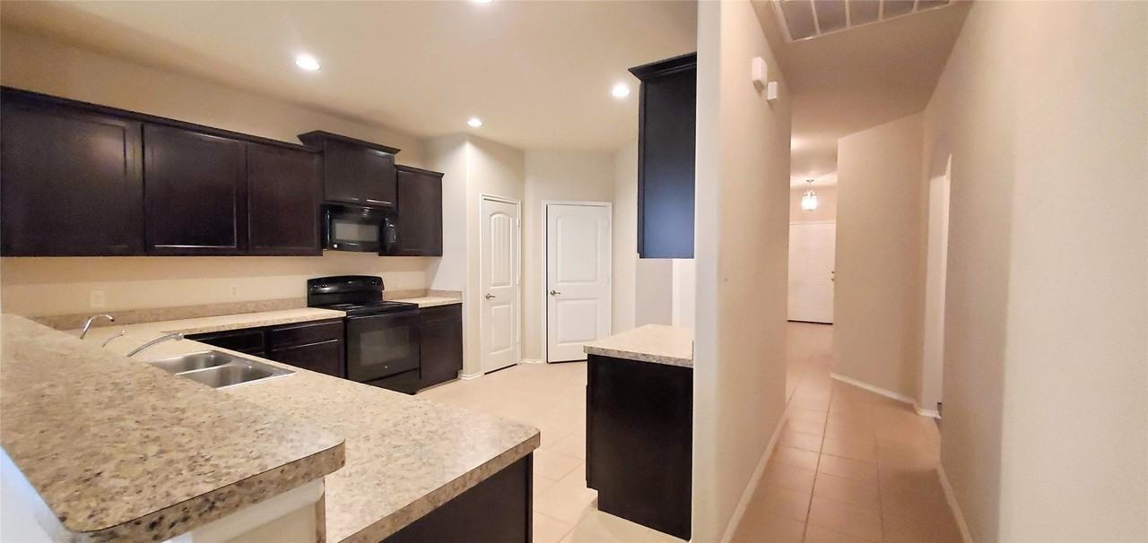 133 Oriole Dr - Photo 6 of 21