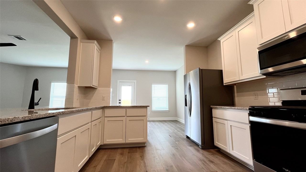 1101 Princeton Hts - Photo 4 of 26