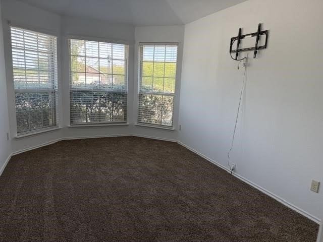800 Elm Grv - Photo 4 of 16