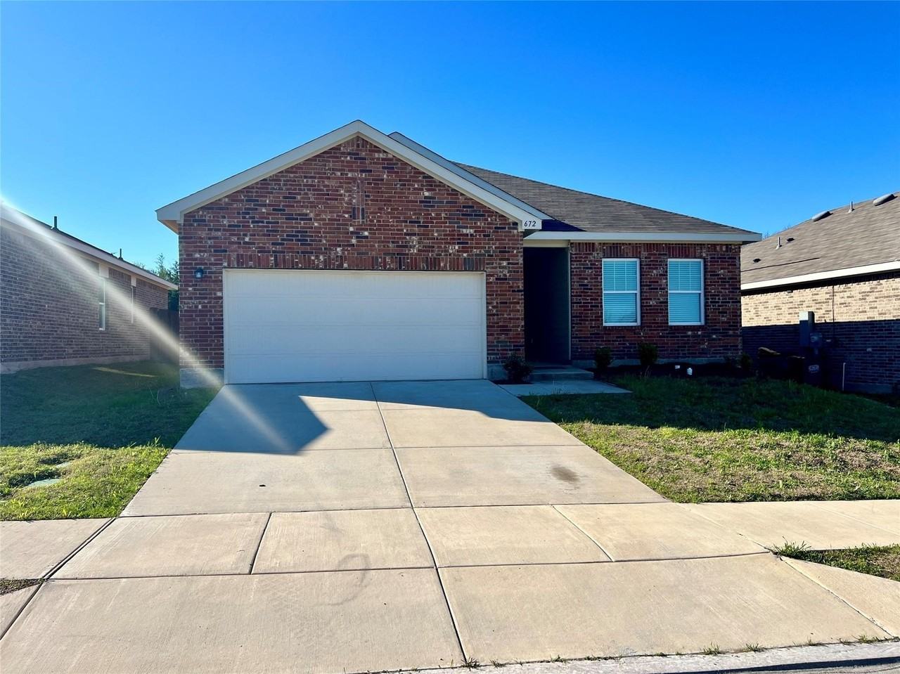 672 Crestridge Dr - Photo 2 of 20