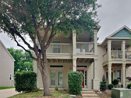 featured image of 10661 Traymore Dr