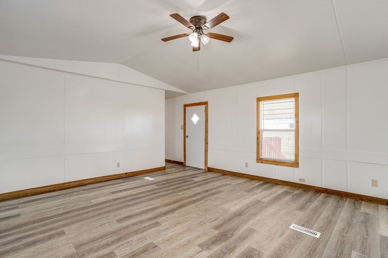 4252 Fm 67 - Photo 5 of 20