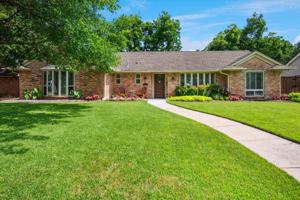 featured image of 3334 Regent Dr