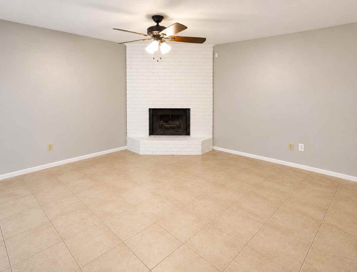 4209 Wingrove Dr - Photo 3 of 9
