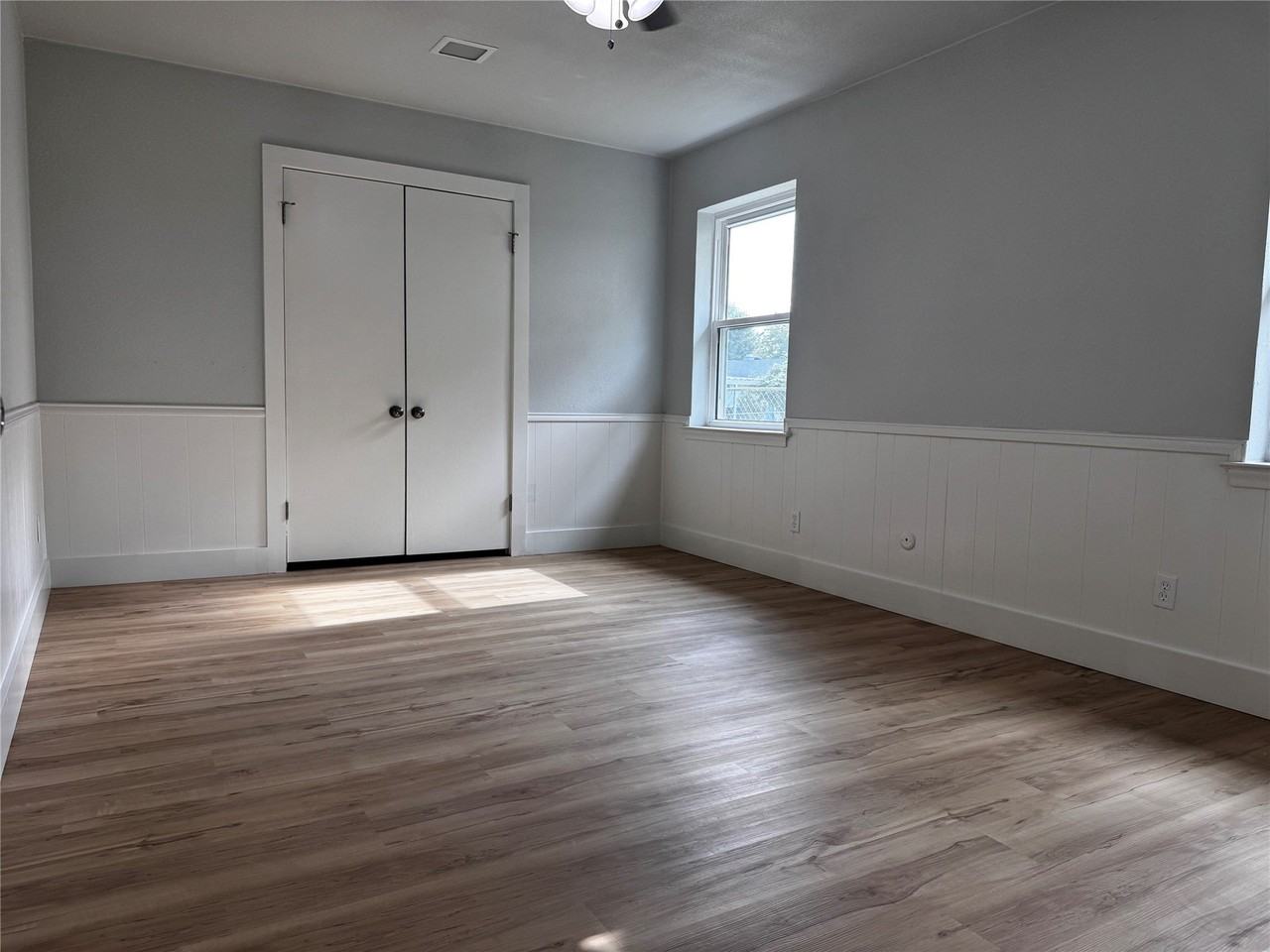 1826 Melrose St - Photo 4 of 10