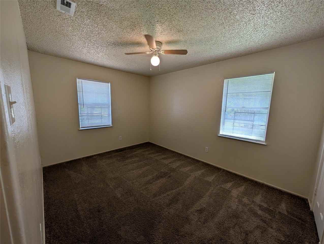 3827 Black Oak Dr - Photo 7 of 15