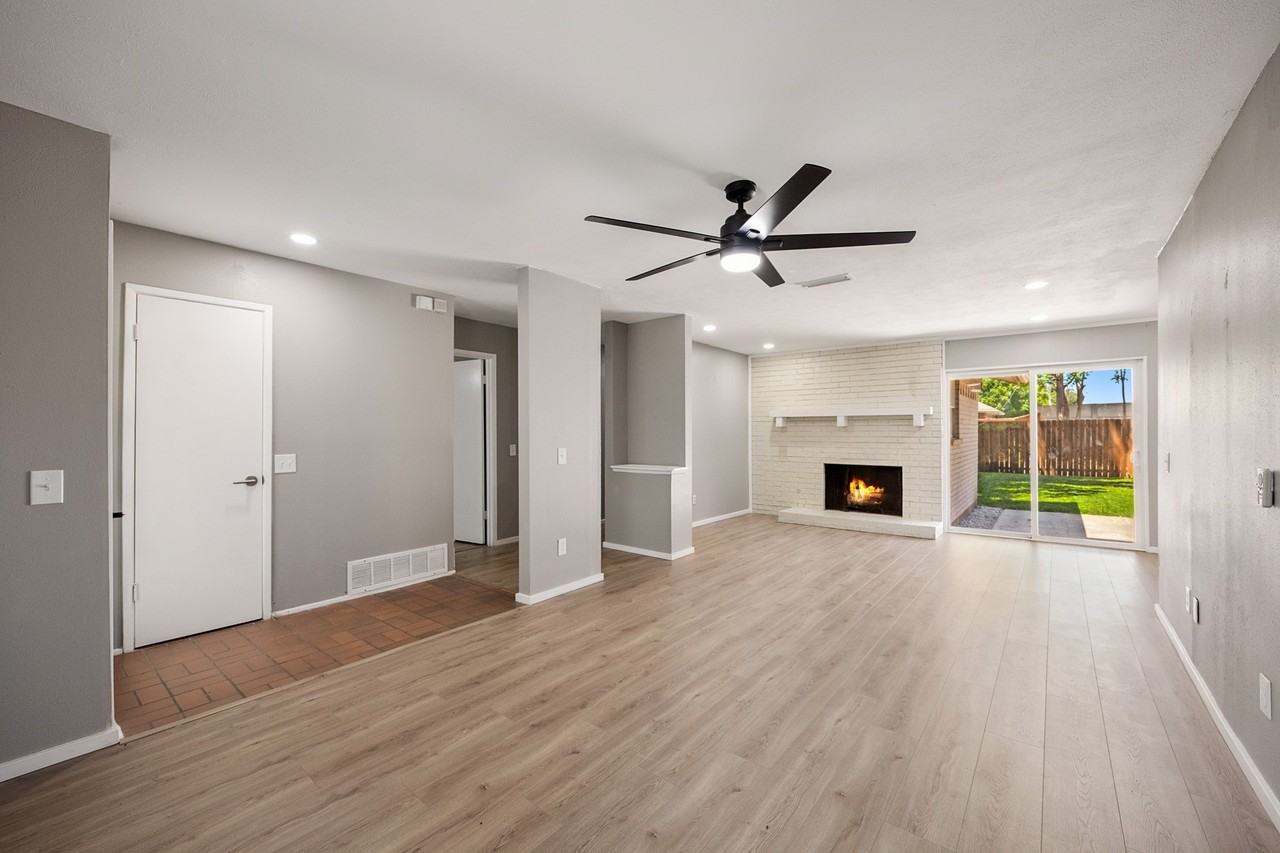 2917 Abston Dr - Photo 4 of 21