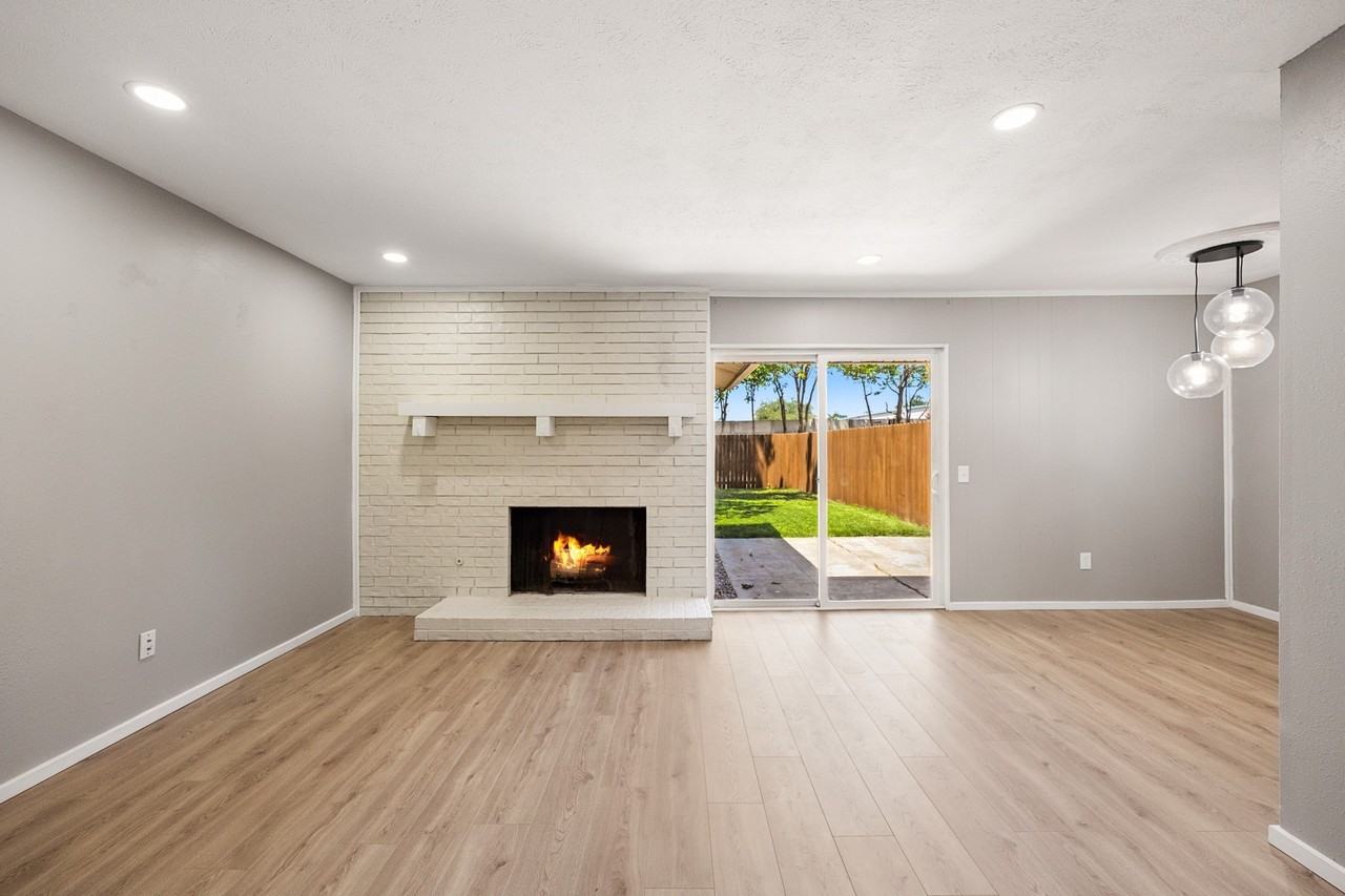 2917 Abston Dr - Photo 6 of 21