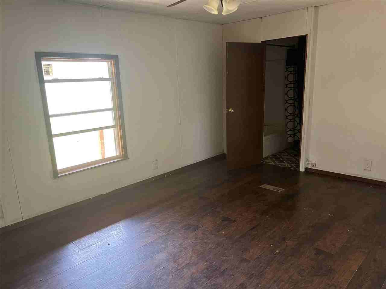111 County Road 877 - Photo 5 of 8
