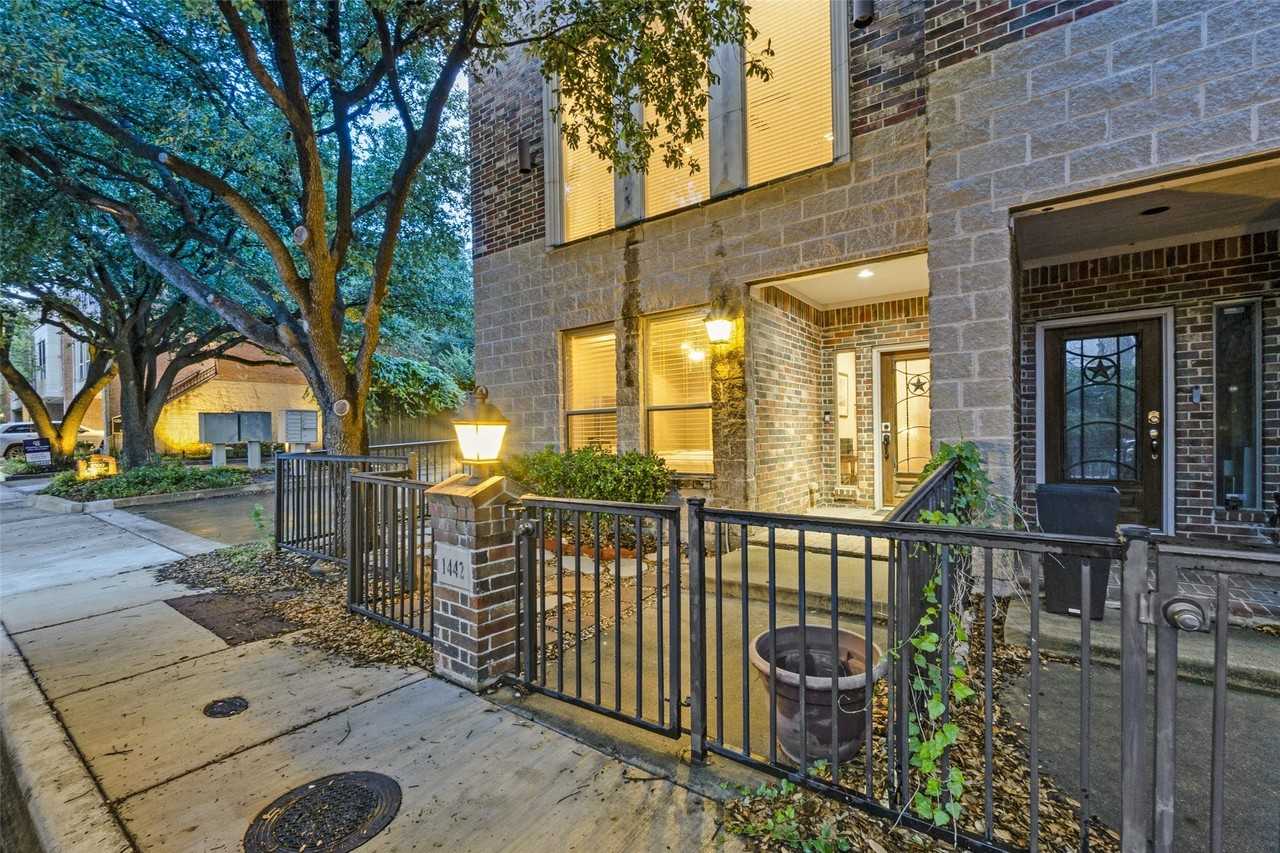 1442 Pecos St - Photo 3 of 28
