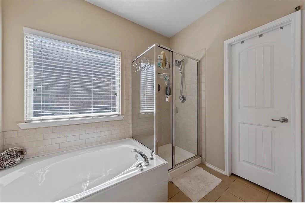 1701 Twin Hills Way - Photo 7 of 13