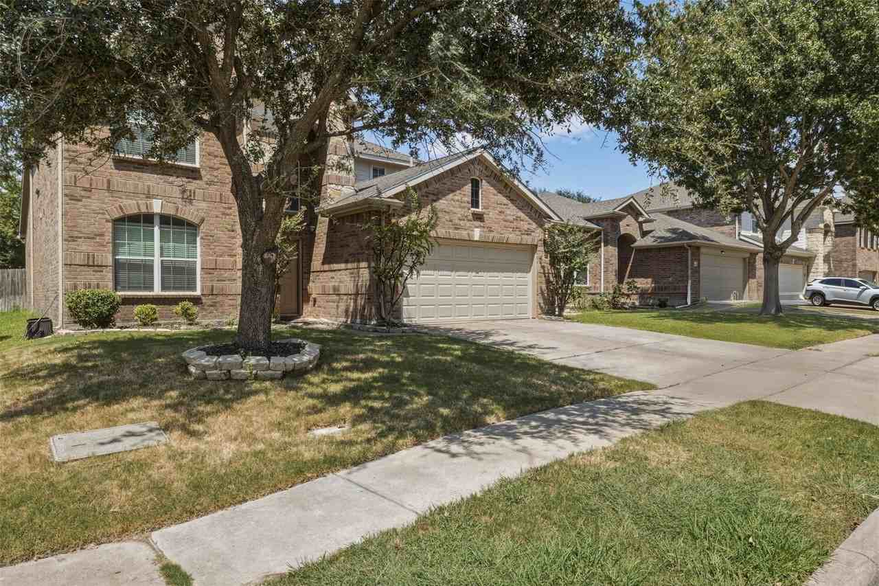507 Moonrise Dr - Photo 2 of 40
