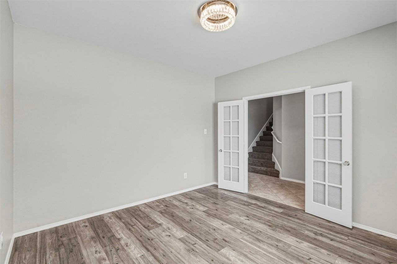 507 Moonrise Dr - Photo 6 of 40