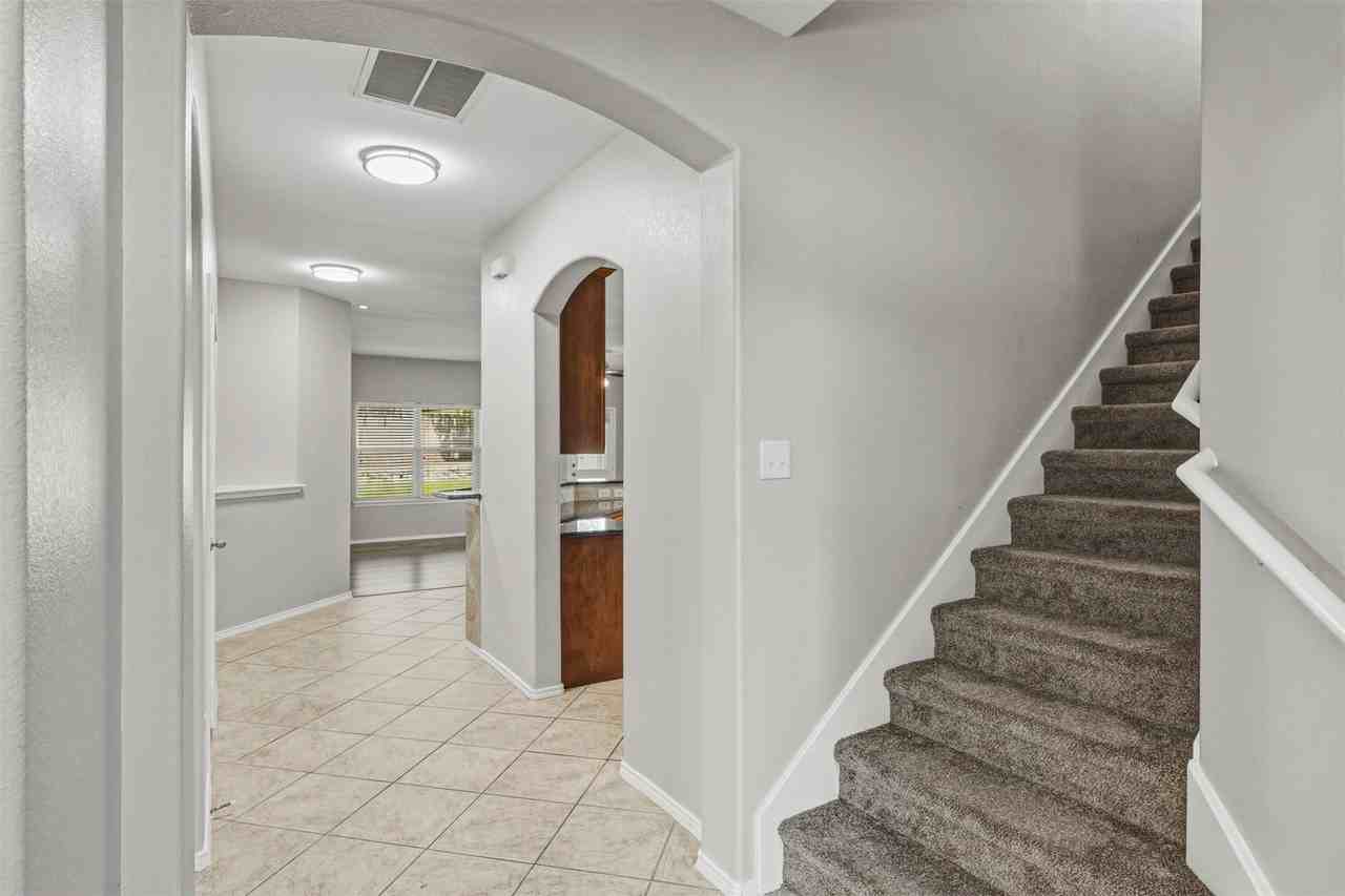 507 Moonrise Dr - Photo 7 of 40