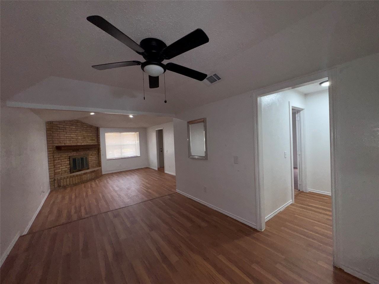 3648 Country Club Dr W - Photo 3 of 11