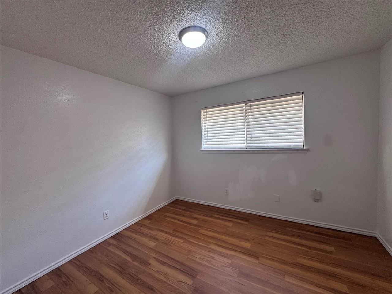 3648 Country Club Dr W - Photo 6 of 11