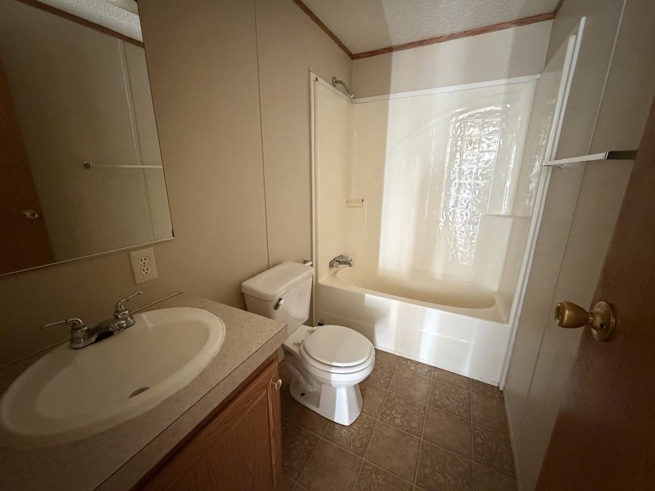 25503 Nuway Ave #203 - Photo 6 of 10