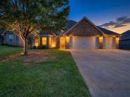 featured image of 2409 Santa Monica St