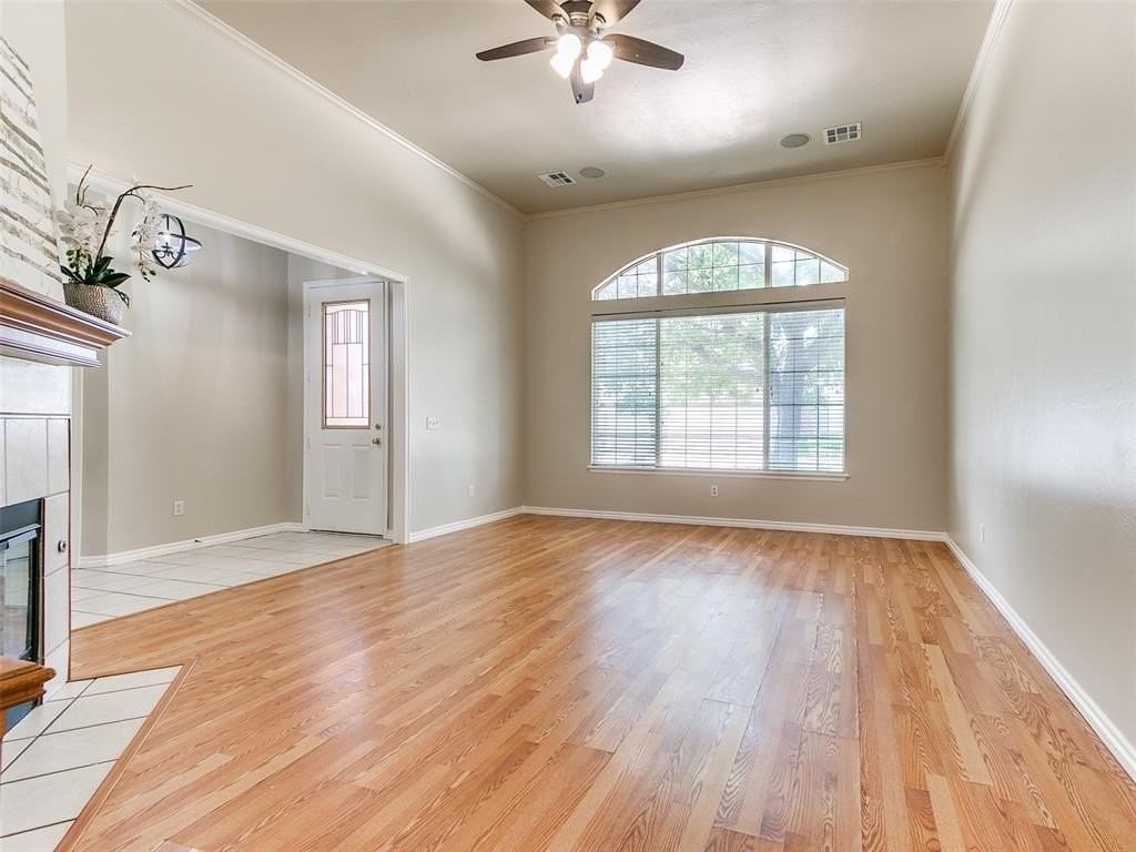 15524 Swallowtail Rd - Photo 6 of 32