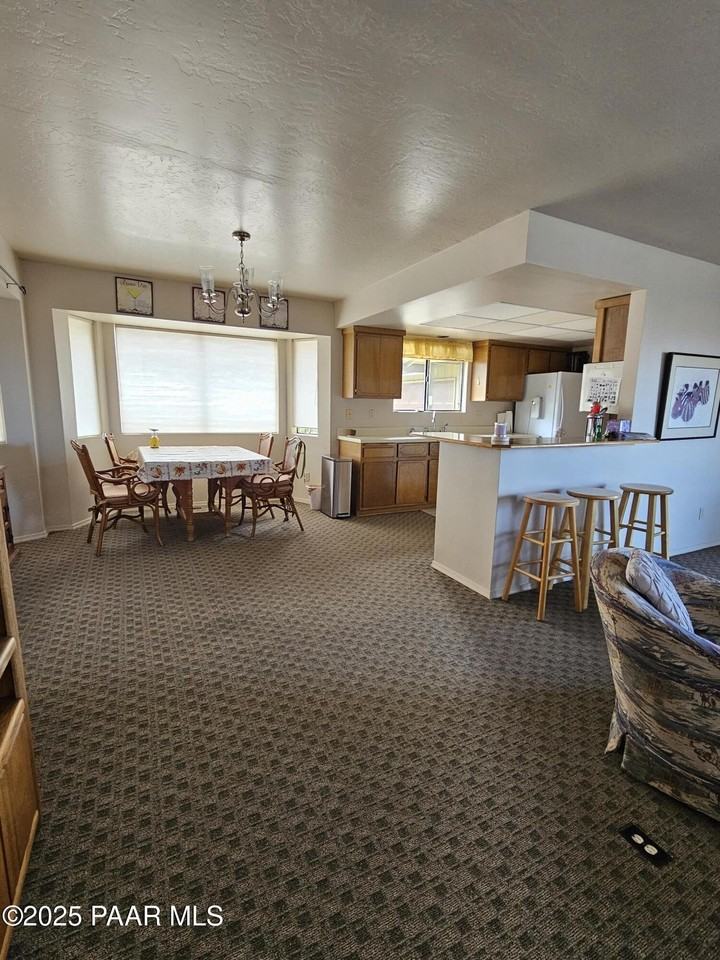 314 Buckingham Pl - Photo 7 of 18