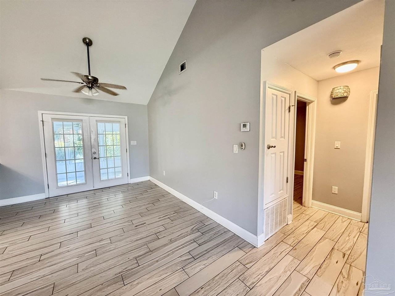 2460 Houston Cir - Photo 7 of 35