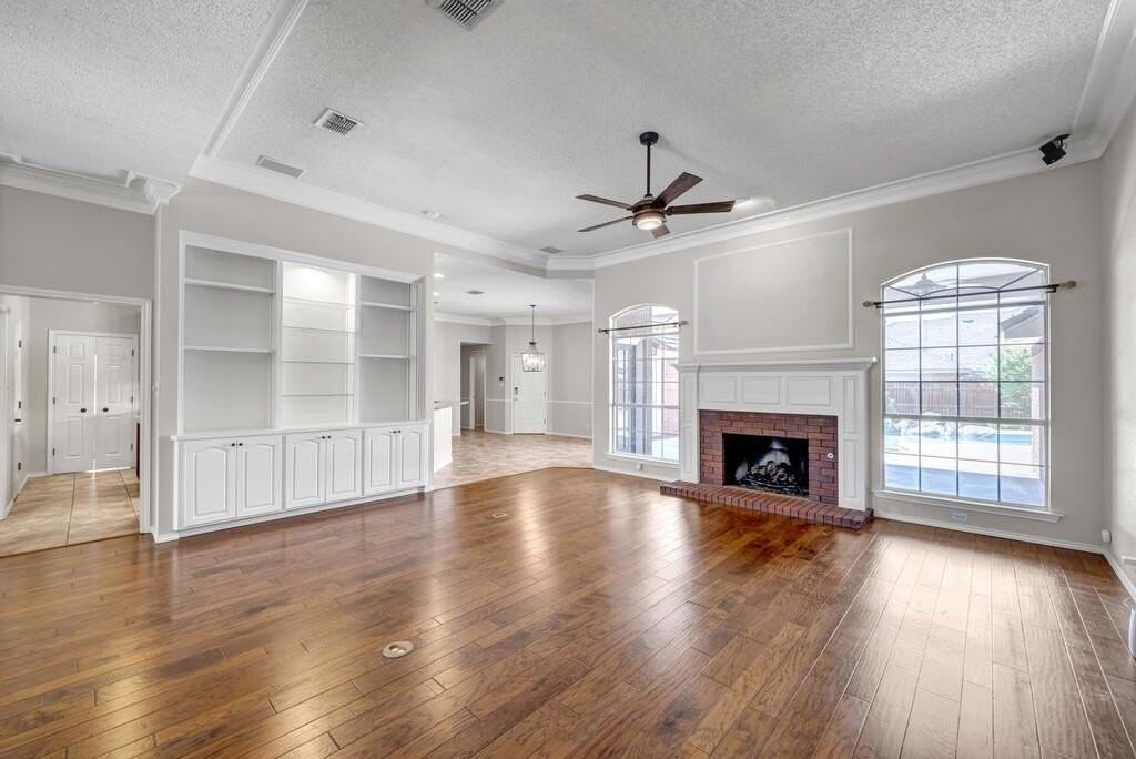5305 Ridgefield Ct - Photo 4 of 50