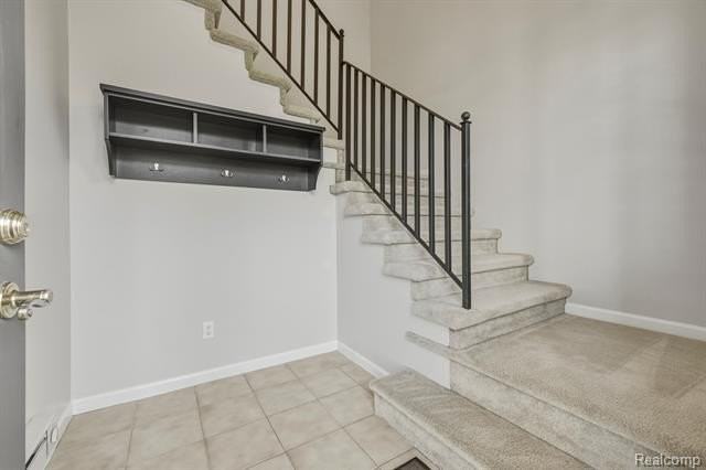 1905 Flagstone Cir - Photo 4 of 33