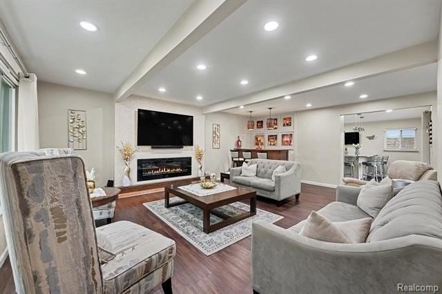 11743 Sorrento Blvd - Photo 5 of 24