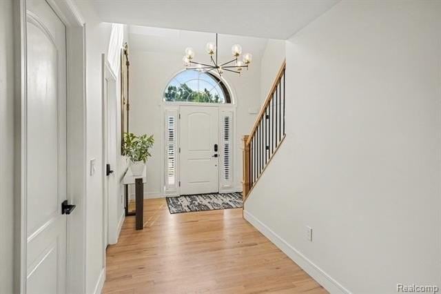 2825 Alorington Ct - Photo 7 of 40