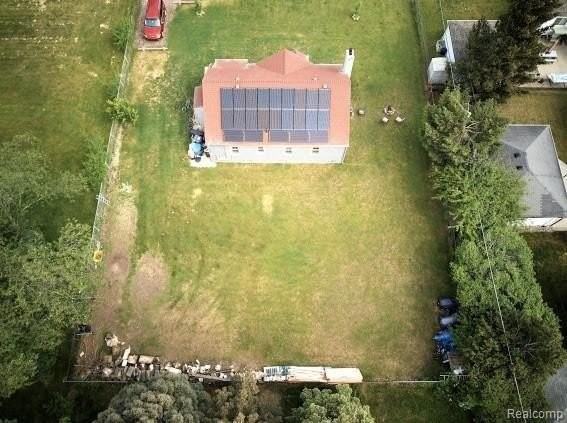 24901 Joy Rd - Photo 3 of 17