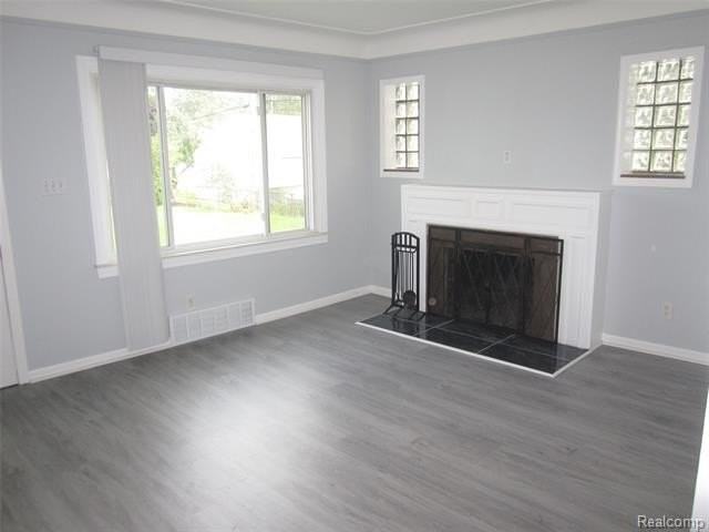 24901 Joy Rd - Photo 4 of 17