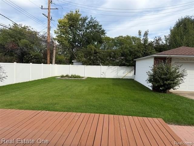 26126 Warrington St - Photo 4 of 14