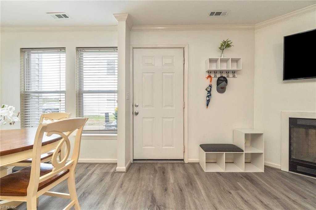 2297 Estuary Ct - Photo 5 of 35