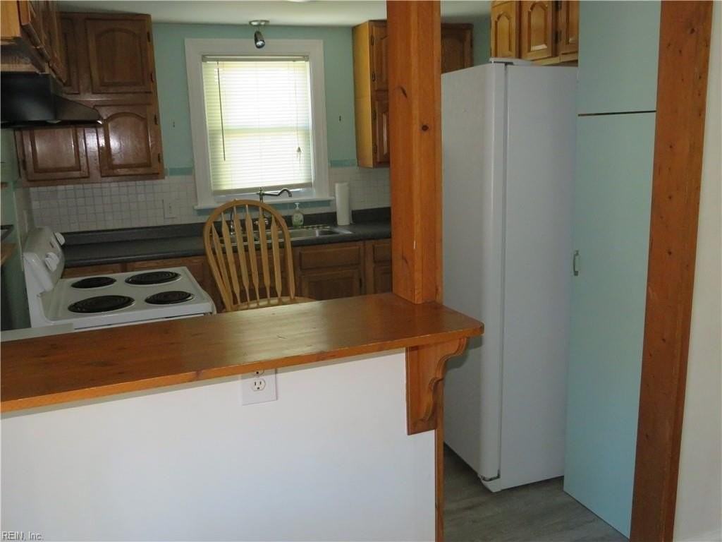 7732 Castleton Pl #2 - Photo 3 of 16