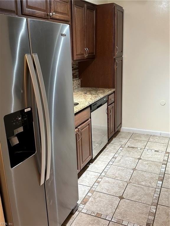 711 Crystal Springs Ct - Photo 5 of 15