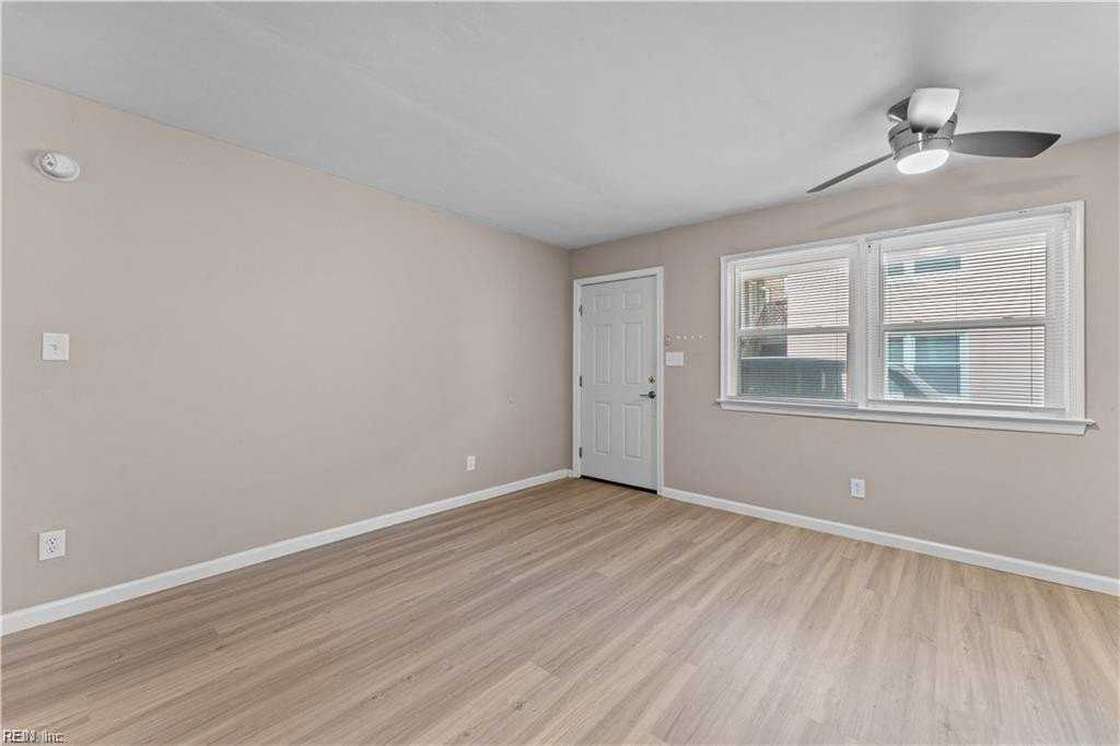 1416 E Ocean View Ave #17 - Photo 3 of 23