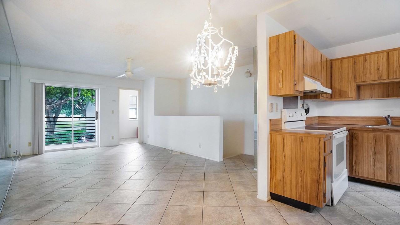 505 Gardens Dr #204 - Photo 6 of 39
