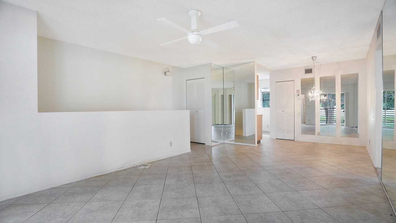 505 Gardens Dr #204 - Photo 7 of 39