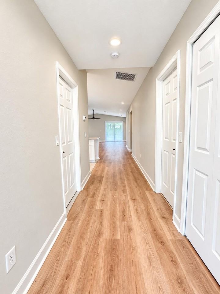 3 Palo Alto Ln - Photo 3 of 22
