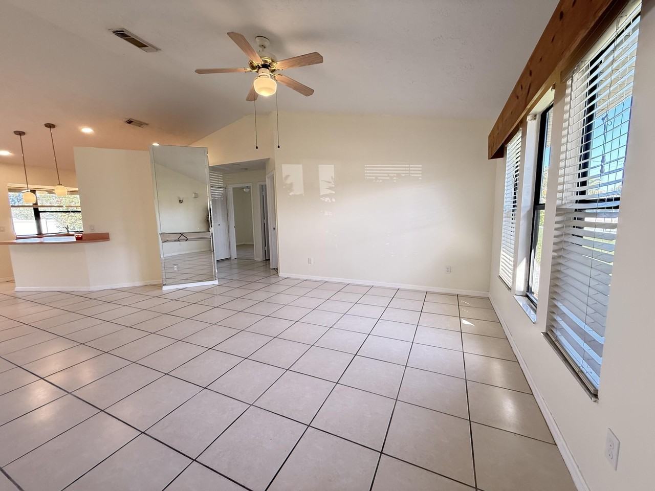 2225 Se Melaleuca Blvd - Photo 3 of 23